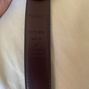 Coach Women’s  belt. Used like new. Only worn about 3 times. Size:M authentic